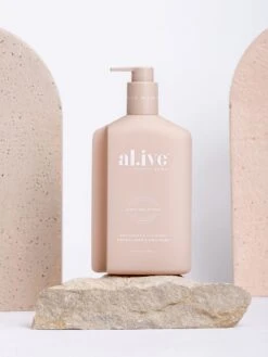 Applewood & Goji Berry Wash & Lotion DUO + Tray -Household Items Discount al ive applewoodgoji lifestyle 2 1