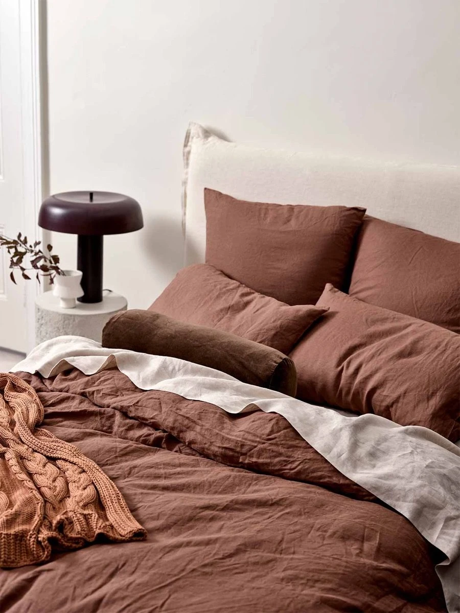 Emile Linen Standard Pillowcase - Clove 4 Emile Linen Standard Pillowcase - Clove - Image 2