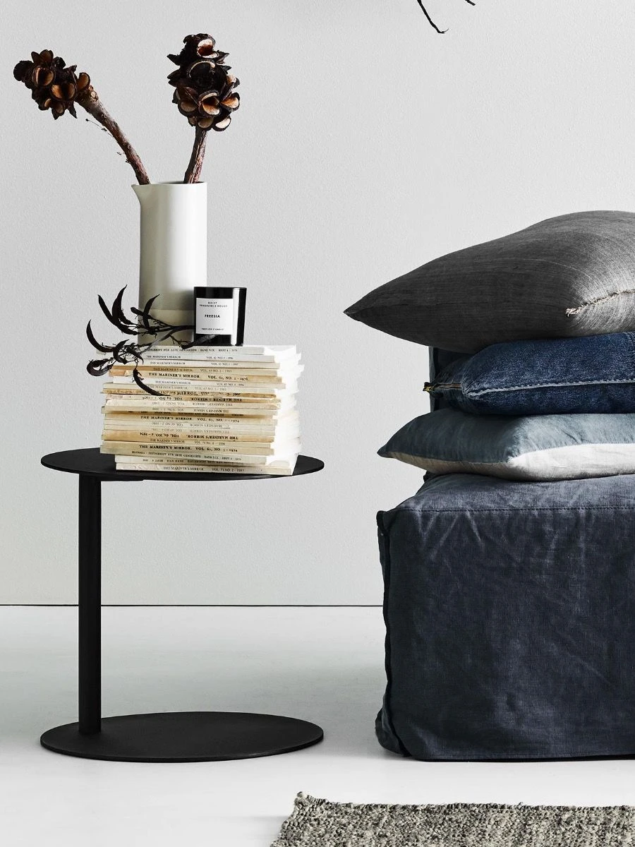 Aperto Ali Round Side Table - Black 7 Aperto Ali Round Side Table - Black - Image 5