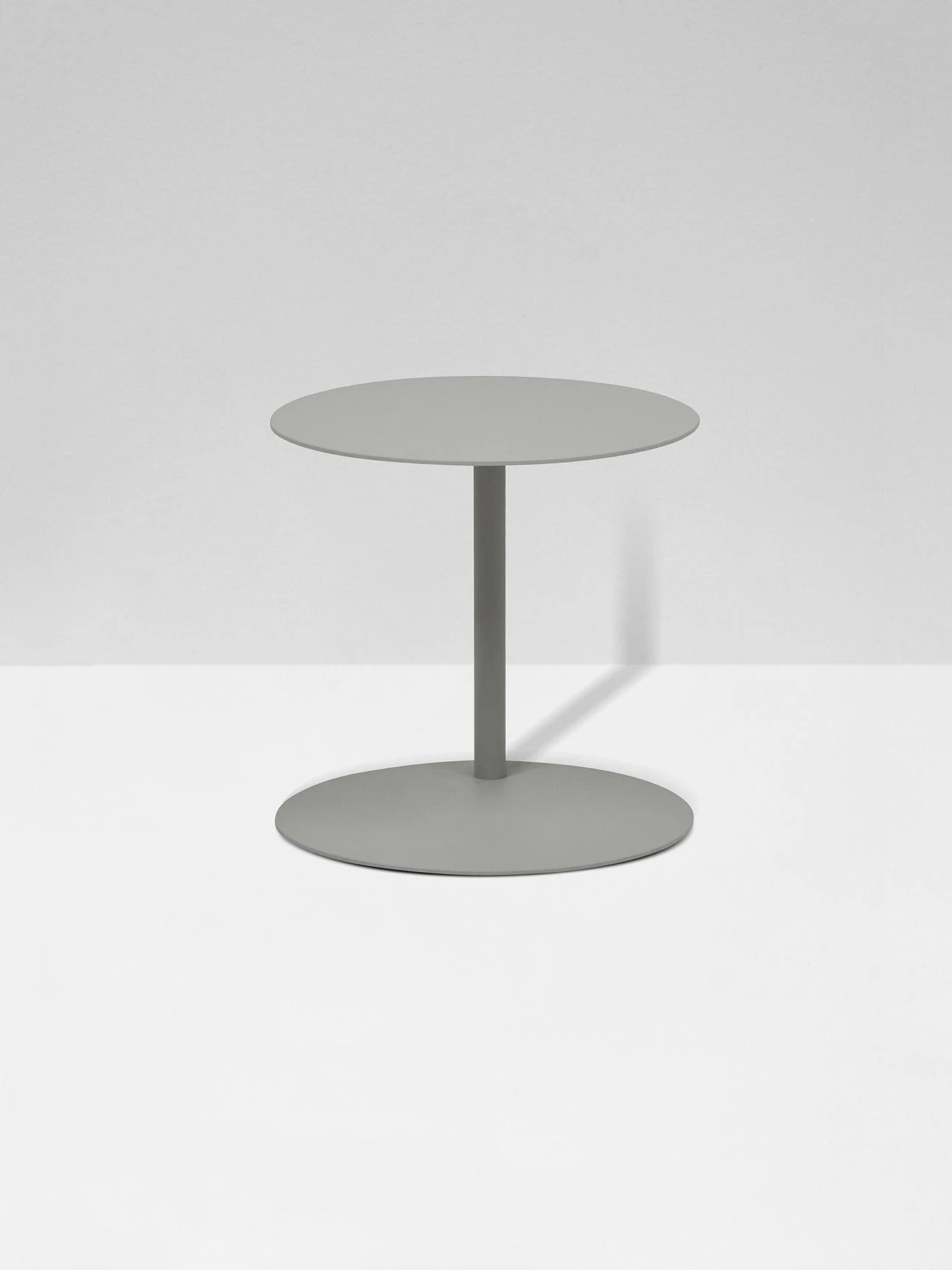 Aperto Ali Round Side Table - Grey 5 Aperto Ali Round Side Table - Grey - Image 3