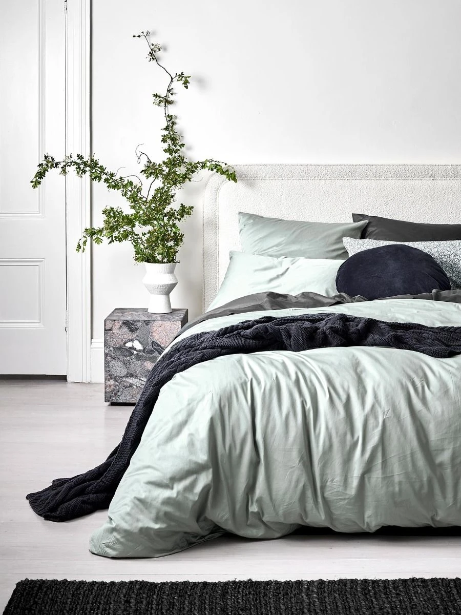 Halo Organic Sateen Standard Pillowcase - Mist 4 Halo Organic Sateen Standard Pillowcase - Mist - Image 2