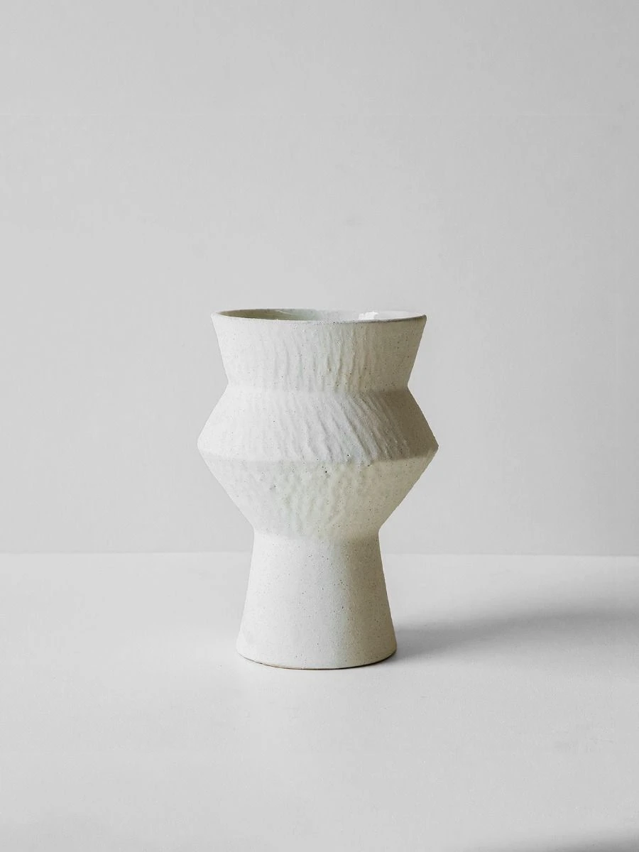 Larson Extra Large Vase 5 Larson Extra Large Vase - Image 3