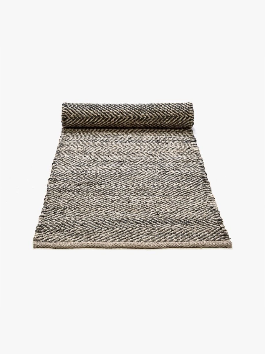 Herringbone Hall Runner - Black/Natural 5 Herringbone Hall Runner - Black/Natural - Image 3