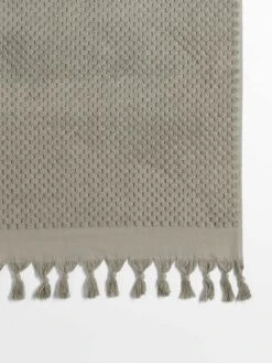 Milos Bath Sheet - Feather -Household Items Discount milos bath towel feather 2 detail 1