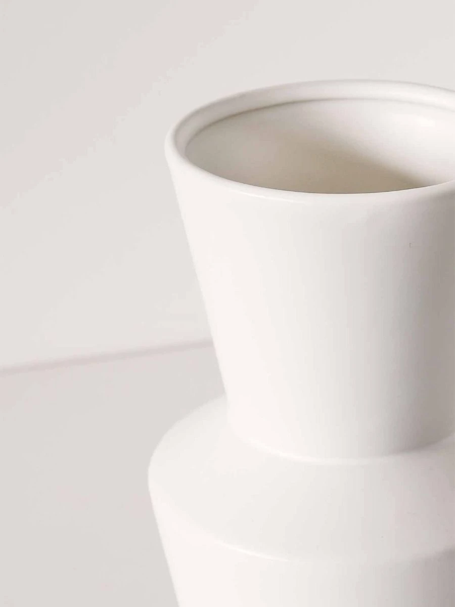 Loren Vase 9 Loren Vase - Image 7