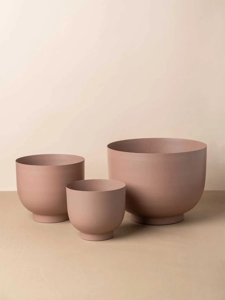 Yaamur Medium Planter - Pink Clay 4 Yaamur Medium Planter - Pink Clay - Image 2