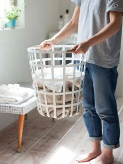 Yamazaki Tosca Round Laundry Basket -Household Items Discount yamazaki tower laundry basket round white lifestyle 1