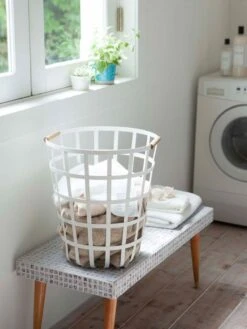 Yamazaki Tosca Round Laundry Basket -Household Items Discount yamazaki tower laundry basket round white lifestyle 4